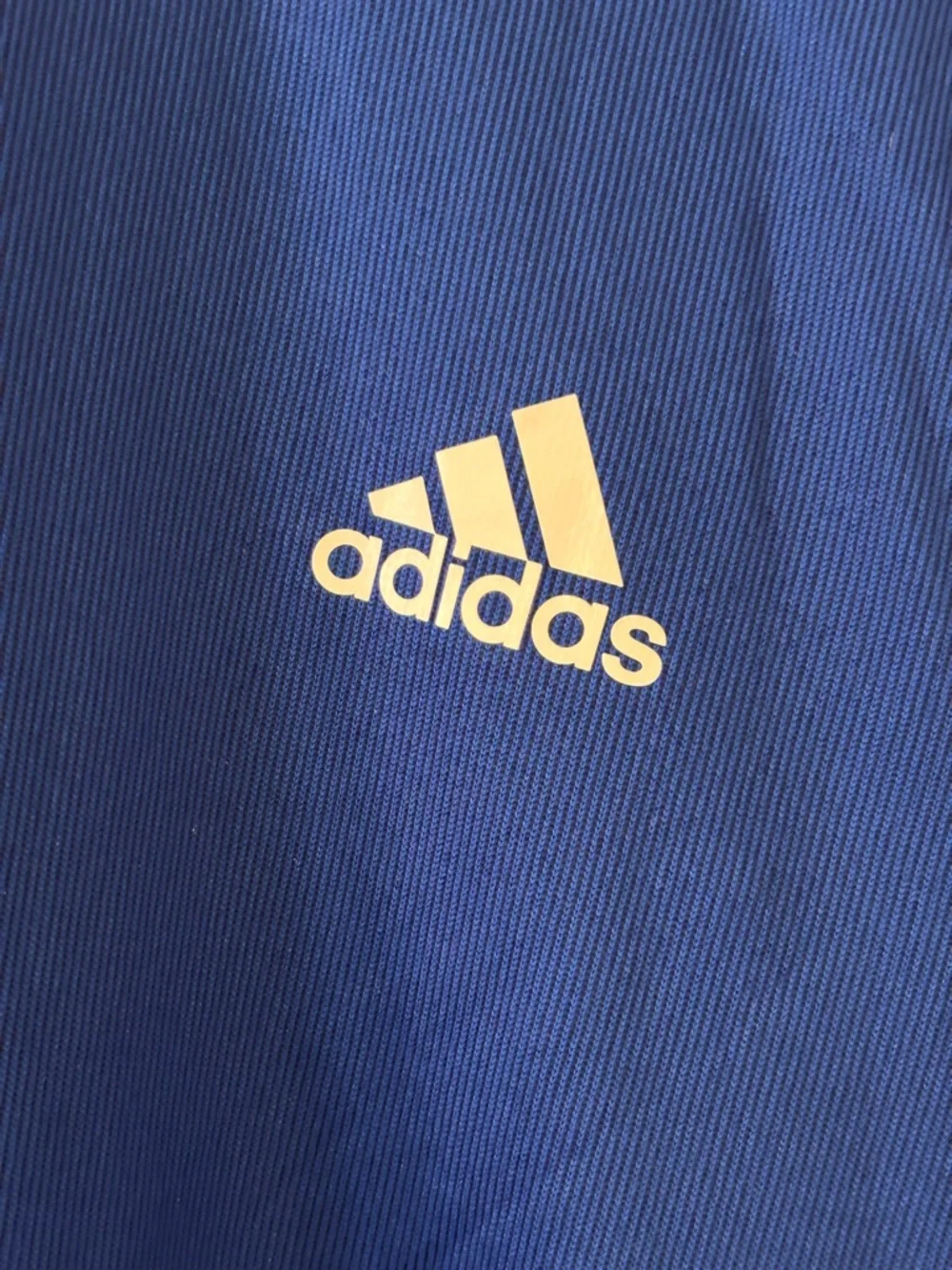 🌸 NWT Adidas Men's Training Essentials Raglan Tech Tee Blue and Gray Size Large